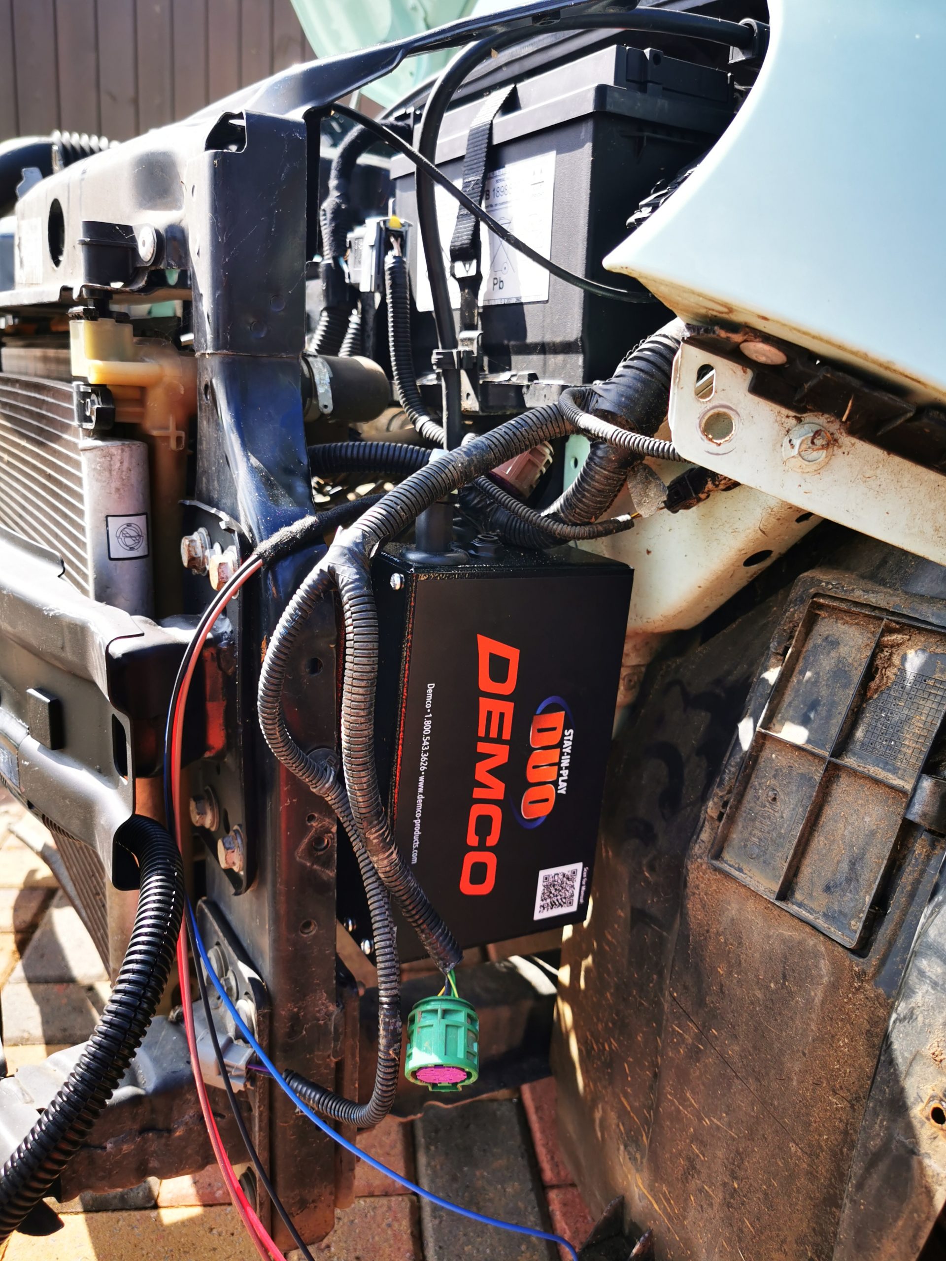 TowGlide vacuum-assisted brake actuator
