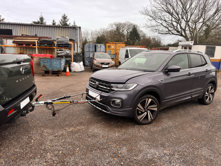 Volkswagen T-Roc towing installation